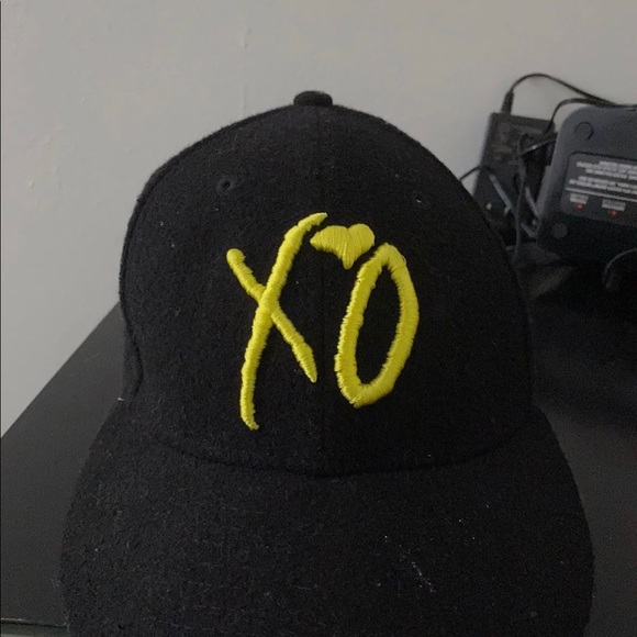 Weeknd Merch - Picture 9 of 16